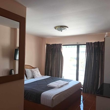 Patong Rose Guest House 50M To Beach Luaran gambar