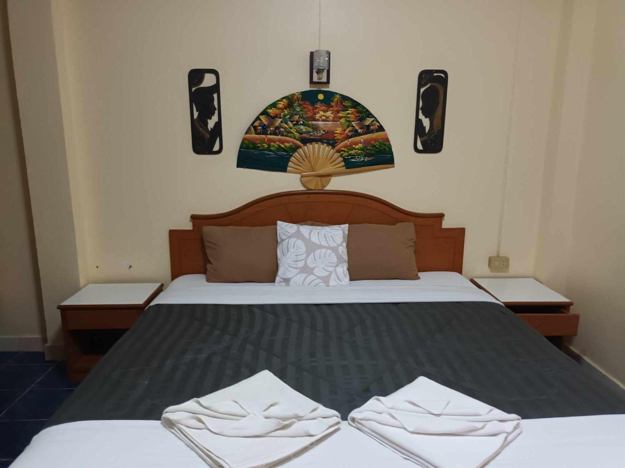 Patong Rose Guest House 50M To Beach Luaran gambar