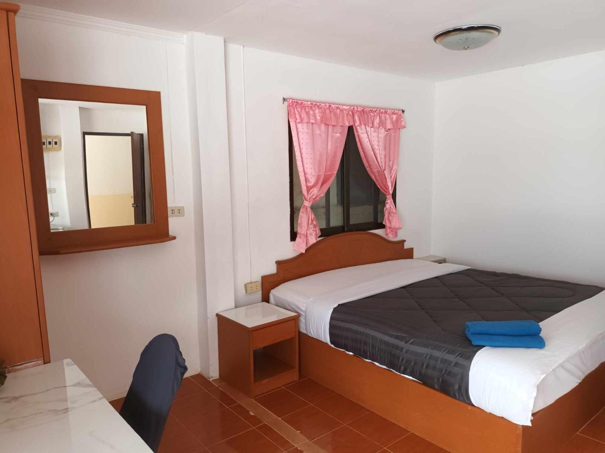 Patong Rose Guest House 50M To Beach Luaran gambar