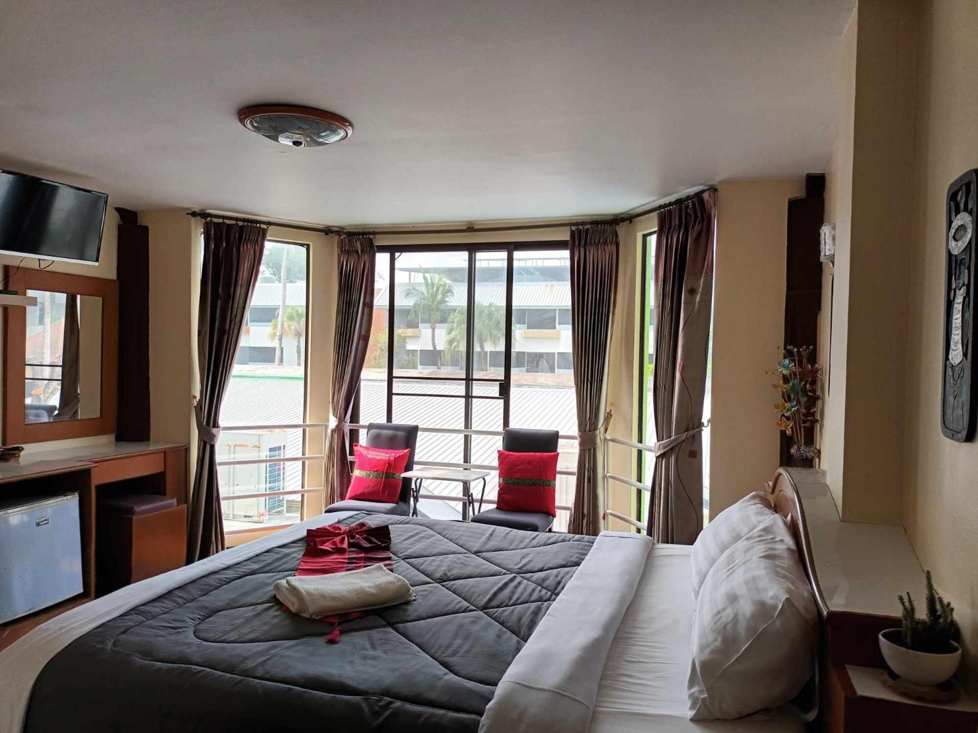 Patong Rose Guest House 50M To Beach Luaran gambar