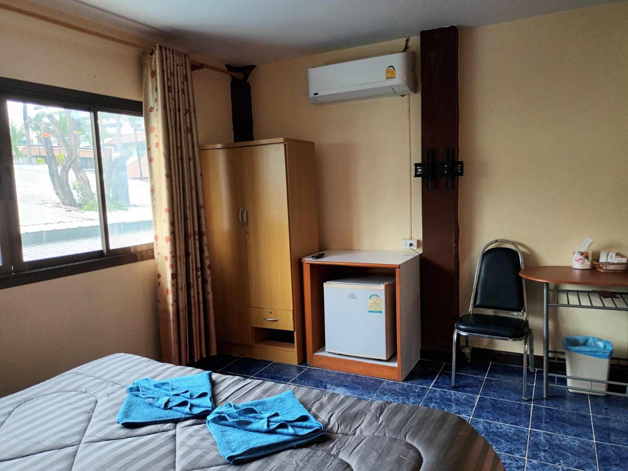 Patong Rose Guest House 50M To Beach Luaran gambar