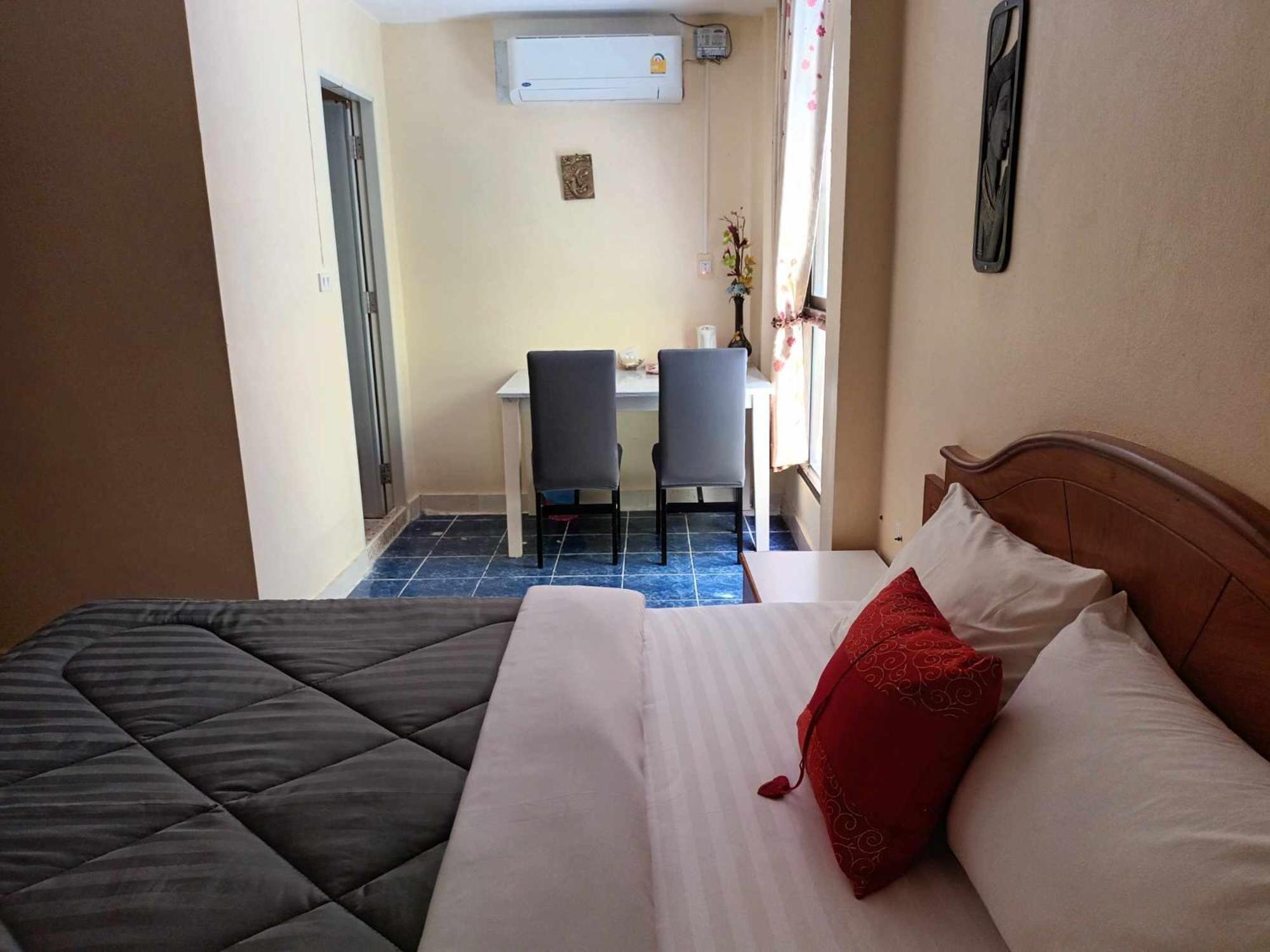 Patong Rose Guest House 50M To Beach Luaran gambar